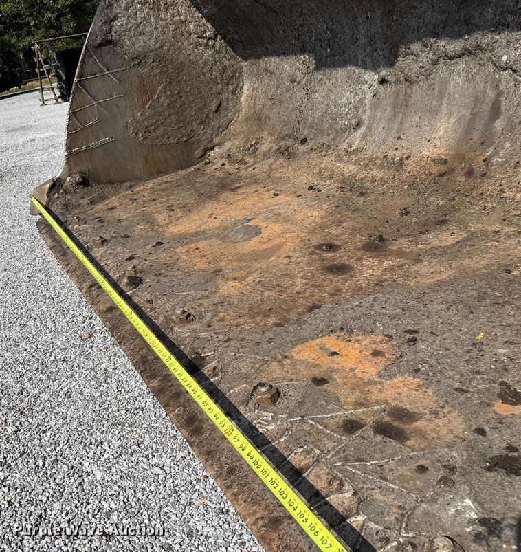 image for item ED2226 2017 Caterpillar 966M wheel loader