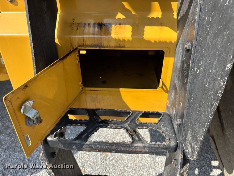 image for item ED2226 2017 Caterpillar 966M wheel loader