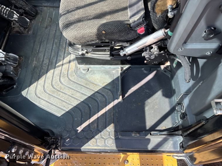 image for item ED2226 2017 Caterpillar 966M wheel loader