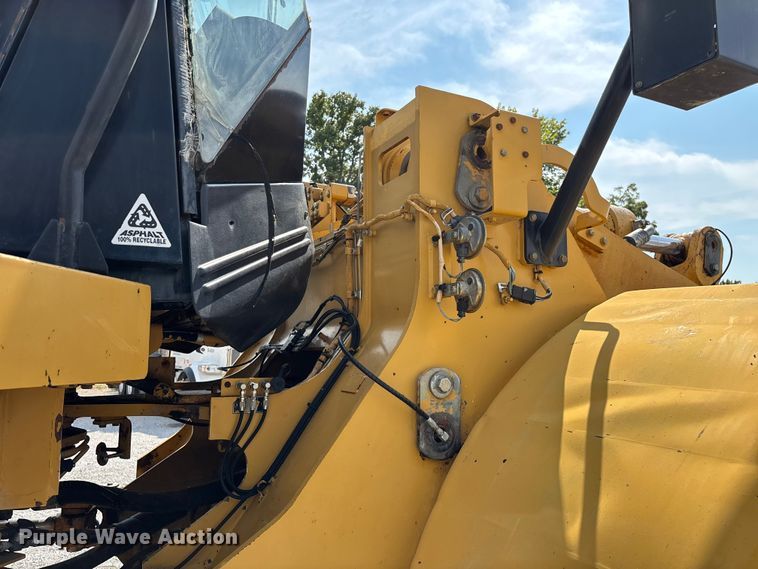 image for item ED2227 2008 Caterpillar 966H wheel loader