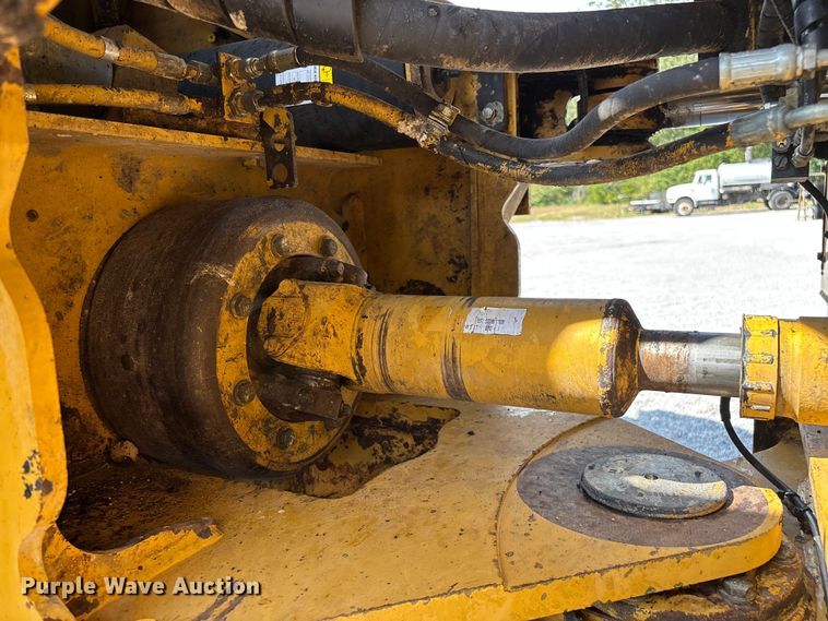 image for item ED2227 2008 Caterpillar 966H wheel loader