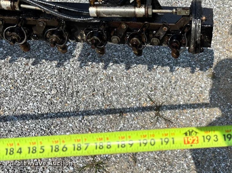 image for item ED2229 2000 International 4700 oil distributor truck