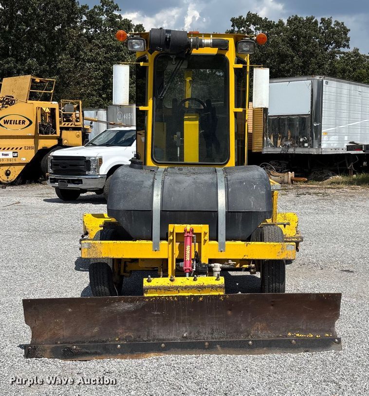 image for item ED2245 Superior Broom DT80K broom