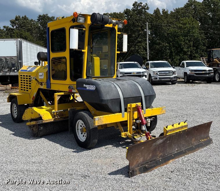 image for item ED2245 Superior Broom DT80K broom