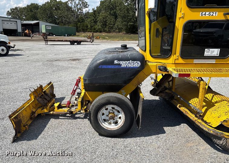 image for item ED2245 Superior Broom DT80K broom