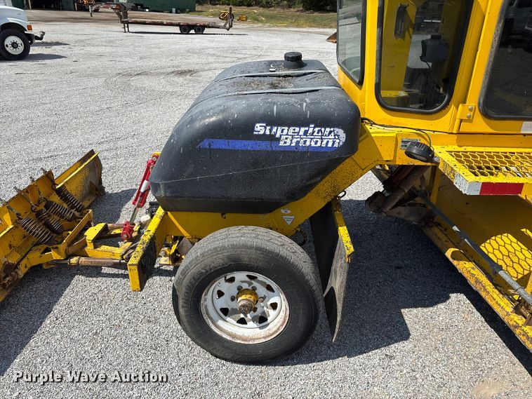 image for item ED2245 Superior Broom DT80K broom