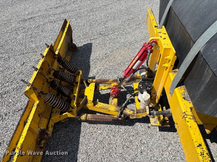 image for item ED2245 Superior Broom DT80K broom