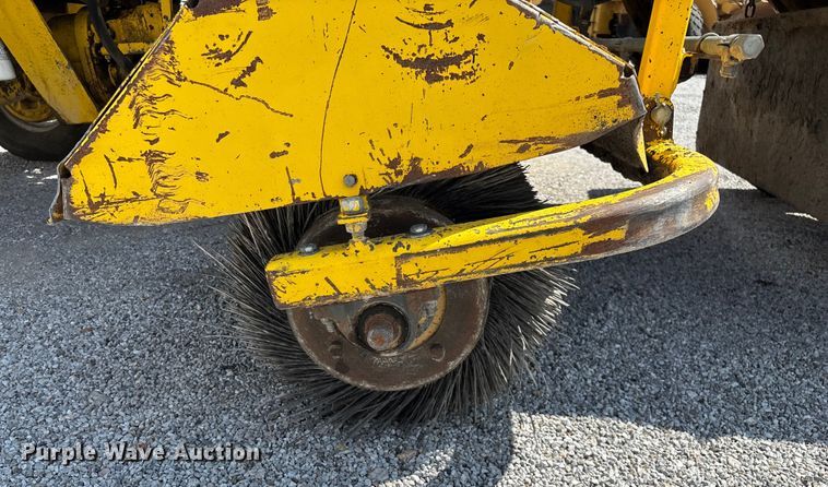 image for item ED2245 Superior Broom DT80K broom