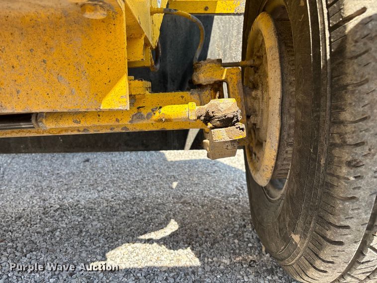 image for item ED2245 Superior Broom DT80K broom