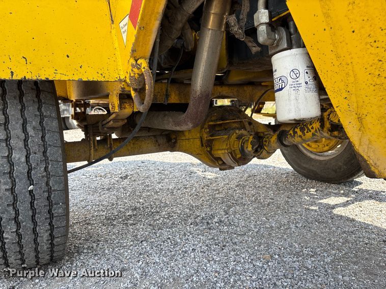 image for item ED2245 Superior Broom DT80K broom