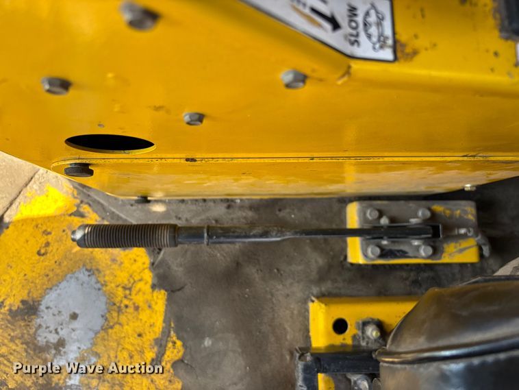 image for item ED2245 Superior Broom DT80K broom