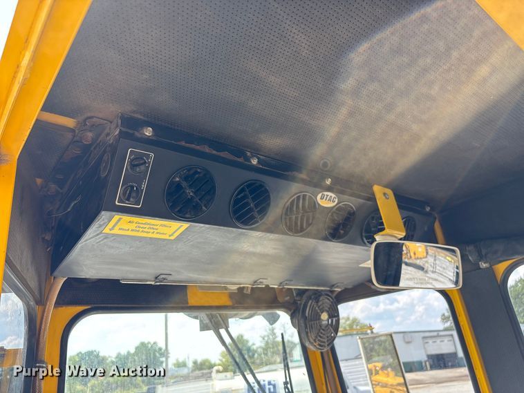 image for item ED2245 Superior Broom DT80K broom