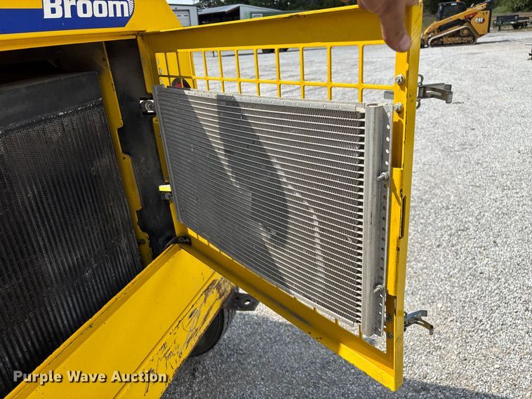 image for item ED2245 Superior Broom DT80K broom