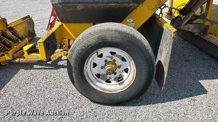 image for item ED2245 Superior Broom DT80K broom