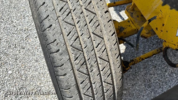 image for item ED2245 Superior Broom DT80K broom