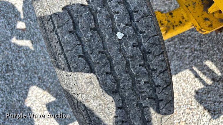 image for item ED2245 Superior Broom DT80K broom