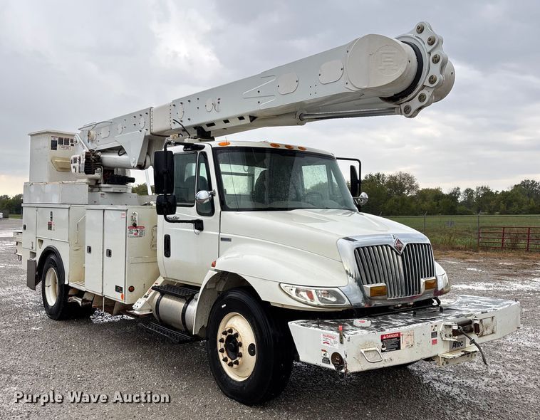 CAMIóN CON CANASTILLA 2009 INTERNATIONAL ALTEC