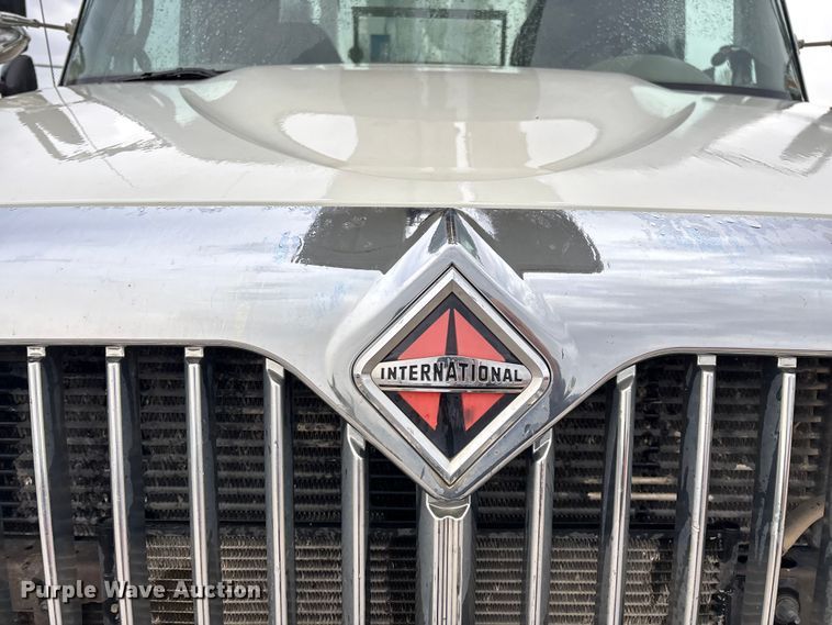 image for item ED2286 2009 International 4300 bucket truck