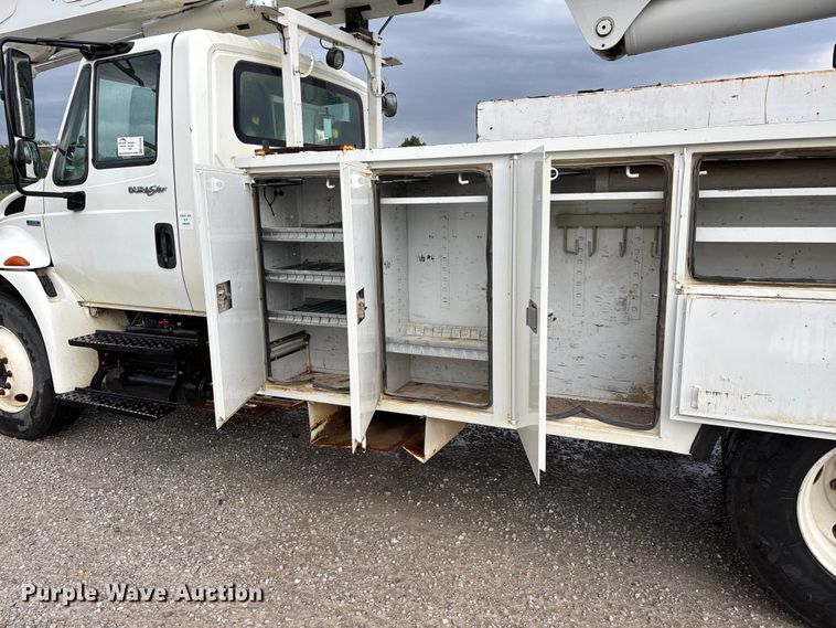 image for item ED2286 2009 International 4300 bucket truck