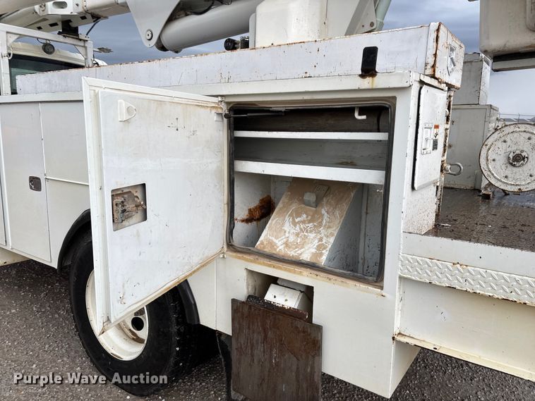 image for item ED2286 2009 International 4300 bucket truck