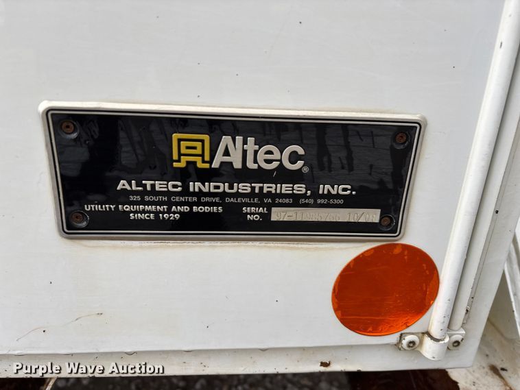 image for item ED2286 2009 International 4300 bucket truck