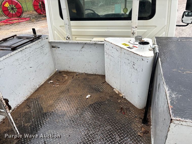 image for item ED2286 2009 International 4300 bucket truck