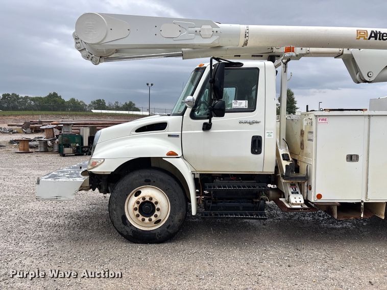 image for item ED2286 2009 International 4300 bucket truck