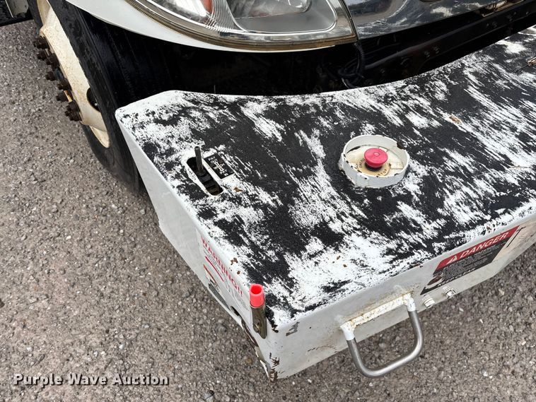 image for item ED2286 2009 International 4300 bucket truck