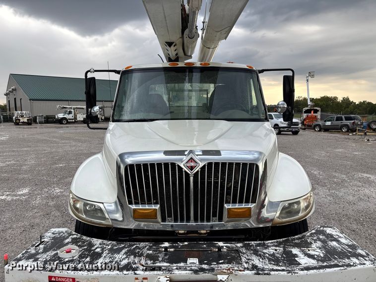 image for item ED2286 2009 International 4300 bucket truck
