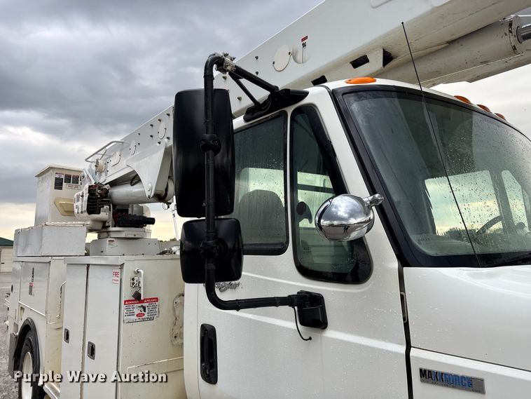 image for item ED2286 2009 International 4300 bucket truck