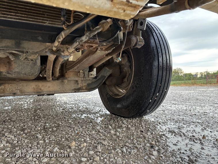 image for item ED2286 2009 International 4300 bucket truck