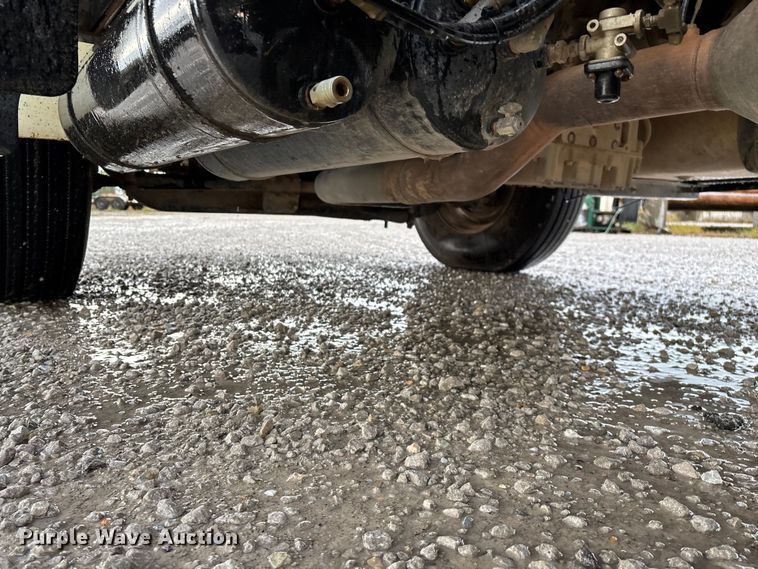 image for item ED2286 2009 International 4300 bucket truck