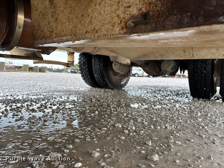 image for item ED2286 2009 International 4300 bucket truck