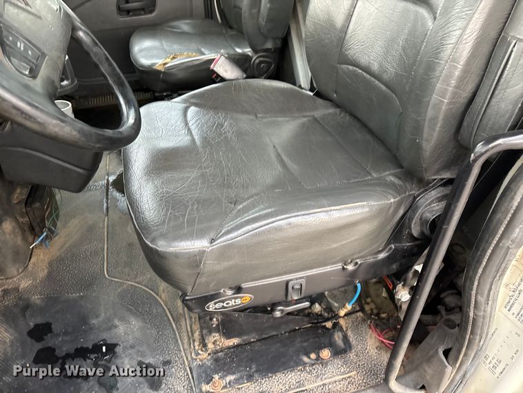 image for item ED2286 2009 International 4300 bucket truck