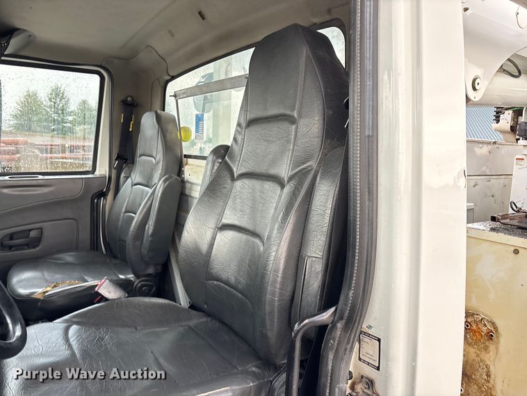 image for item ED2286 2009 International 4300 bucket truck