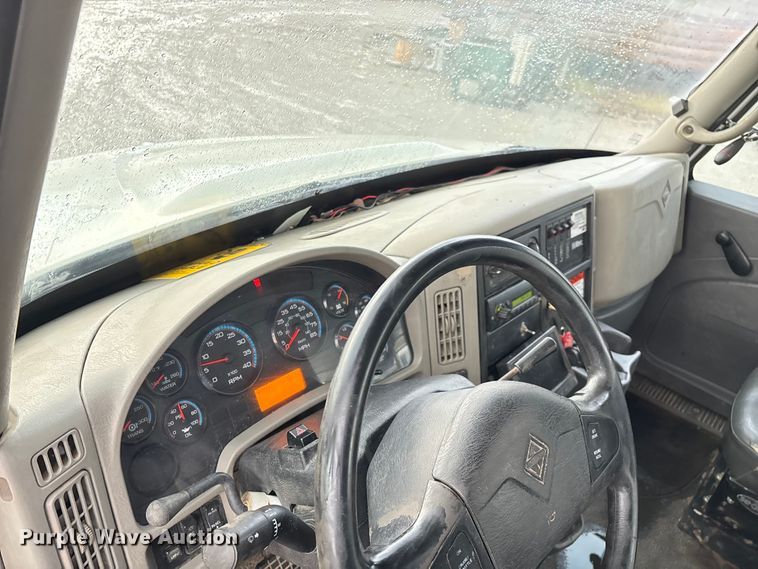 image for item ED2286 2009 International 4300 bucket truck