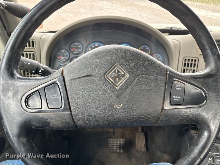 image for item ED2286 2009 International 4300 bucket truck