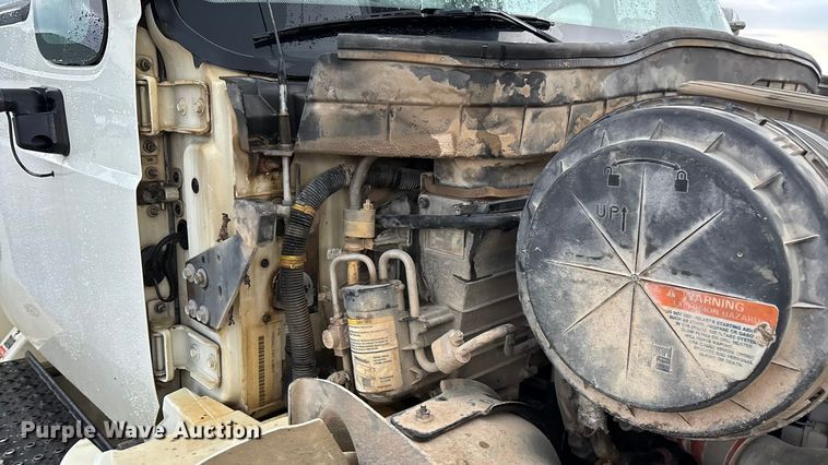 image for item ED2286 2009 International 4300 bucket truck