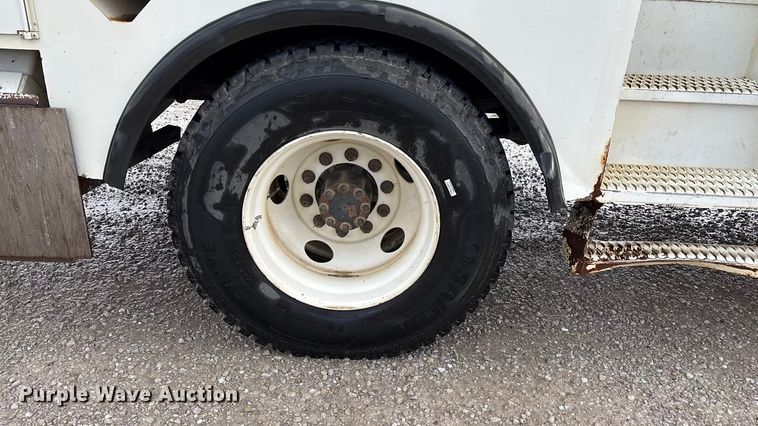 image for item ED2286 2009 International 4300 bucket truck