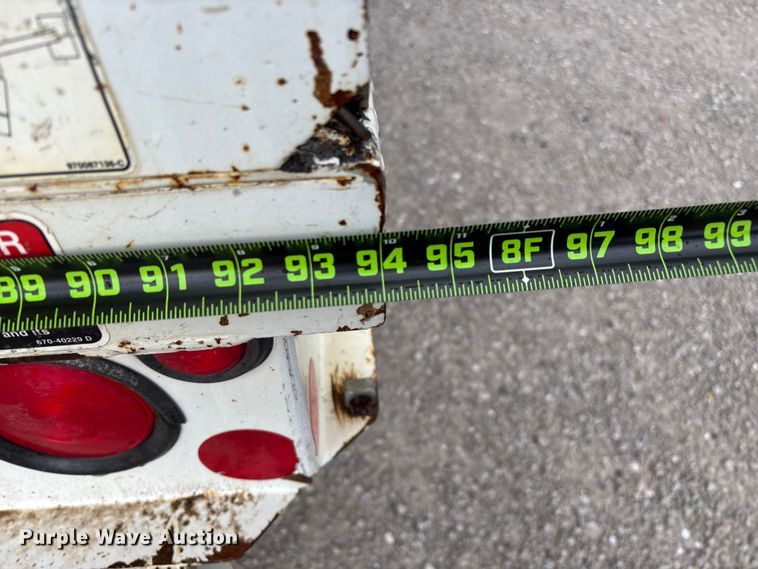 image for item ED2286 2009 International 4300 bucket truck