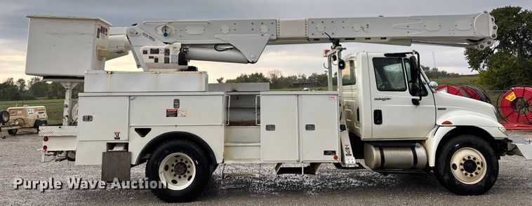 image for item ED2286 2009 International 4300 bucket truck