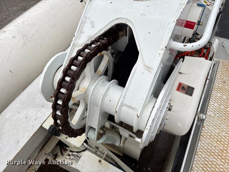 image for item ED2286 2009 International 4300 bucket truck