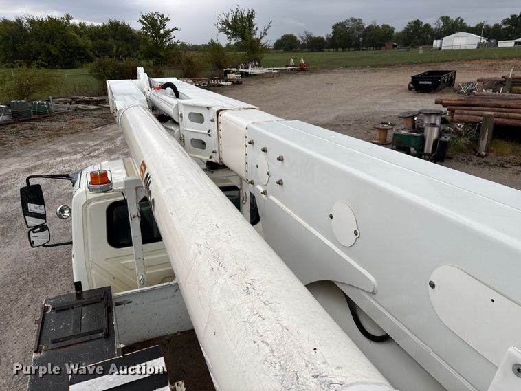 image for item ED2286 2009 International 4300 bucket truck