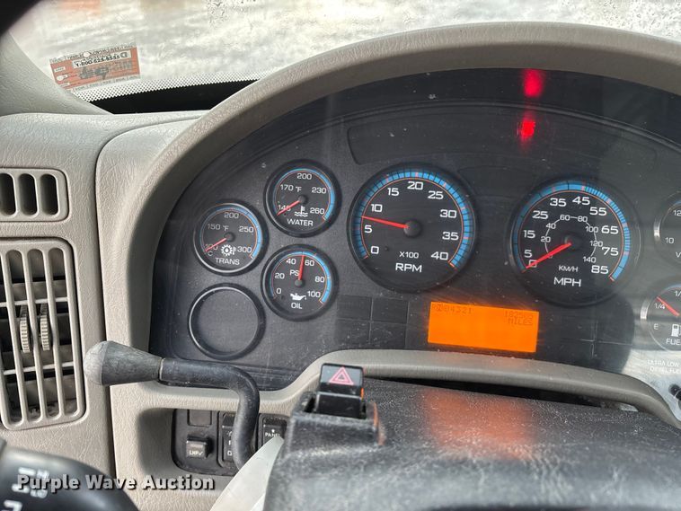 image for item ED2286 2009 International 4300 bucket truck