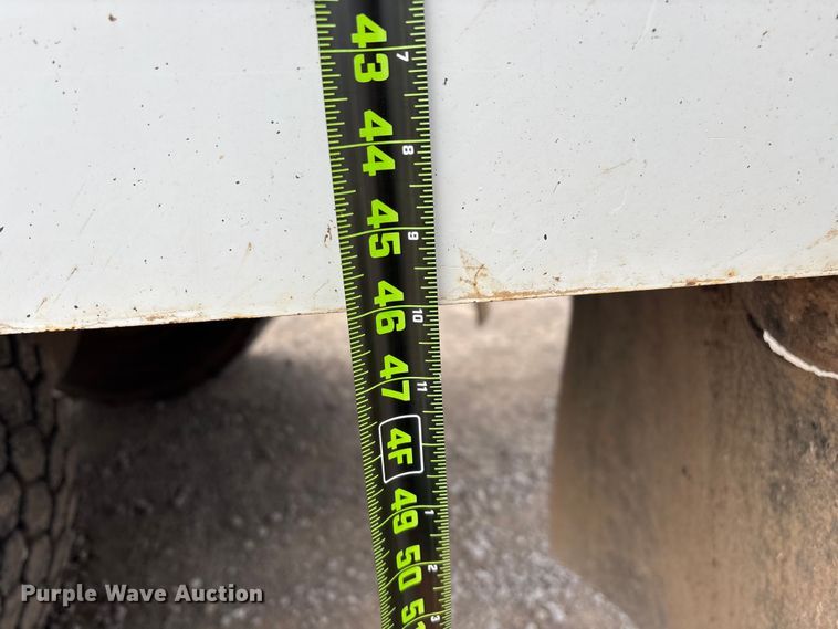 image for item ED2287 2011 Kenworth T370 digger derrick truck