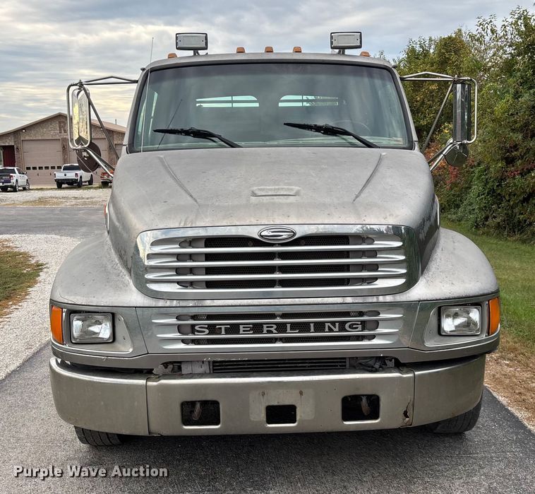 image for item ED2294 2001 Sterling Acterra flatbed truck