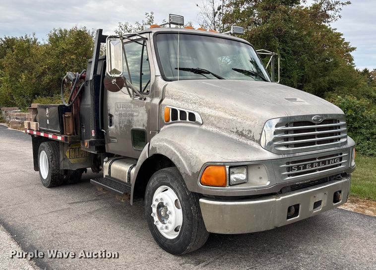image for item ED2294 2001 Sterling Acterra flatbed truck