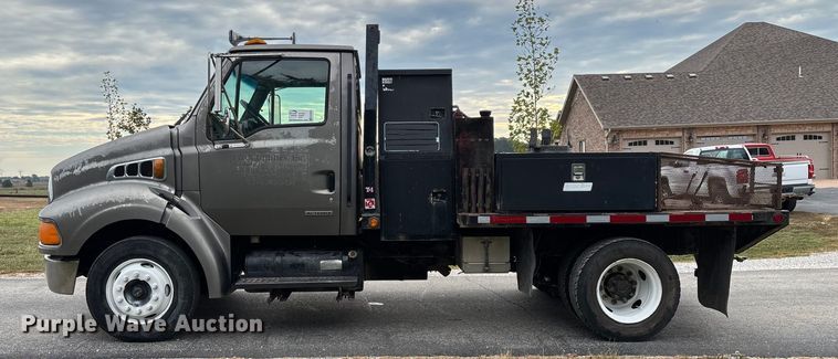 image for item ED2294 2001 Sterling Acterra flatbed truck