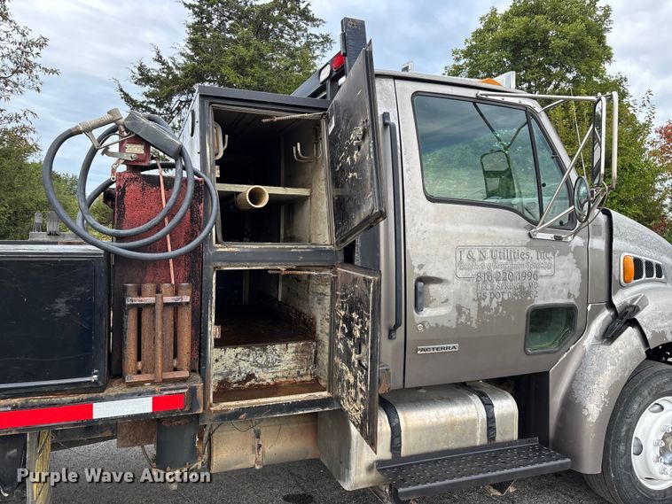 image for item ED2294 2001 Sterling Acterra flatbed truck