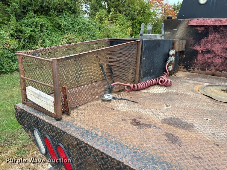 image for item ED2294 2001 Sterling Acterra flatbed truck